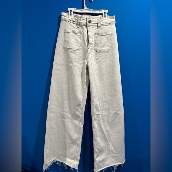 Zara Denim - Cream/off white size 4 Zara straight leg high waisted jeans